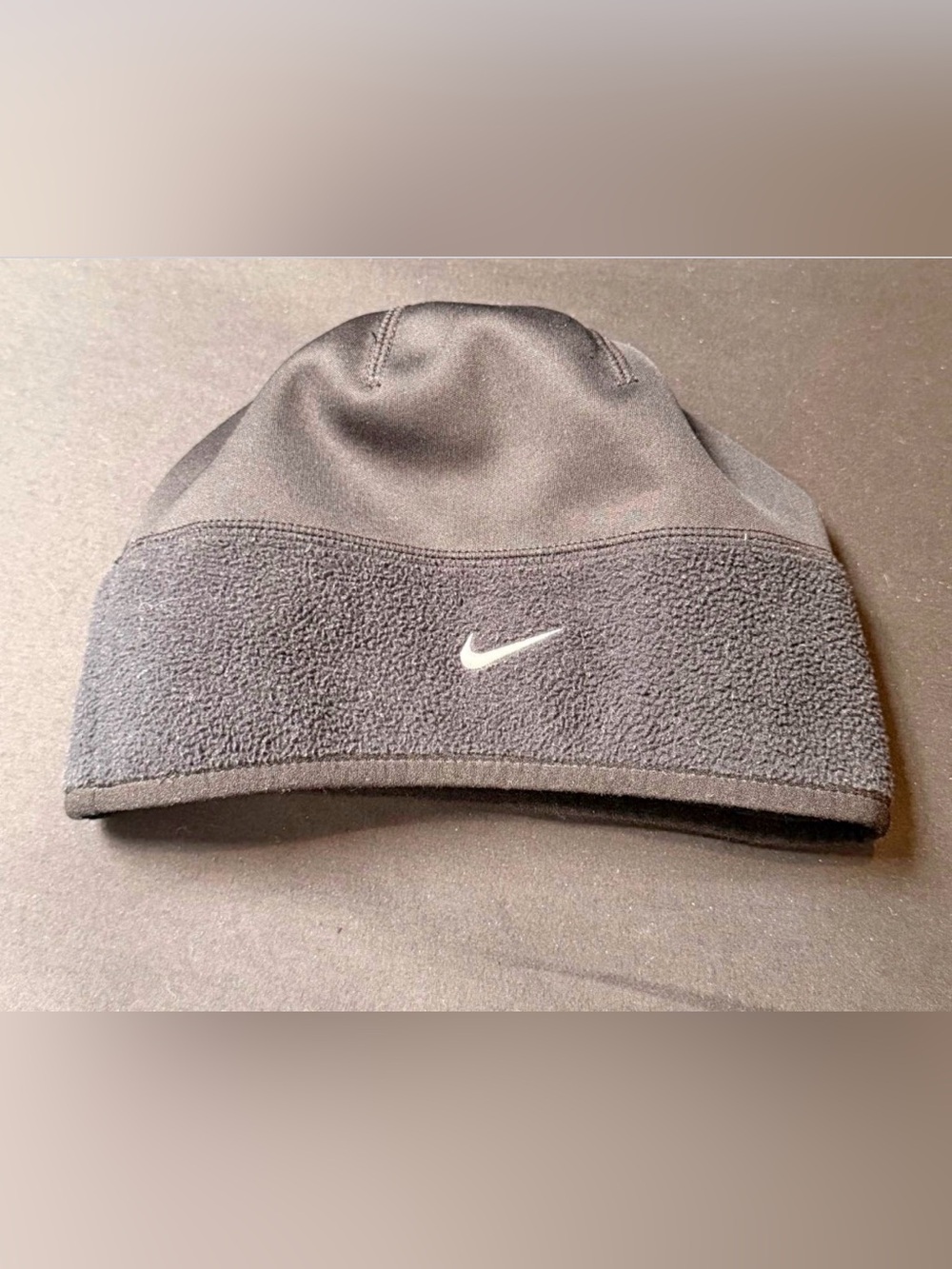 Nike Men’s Black Fleece Lined Beanie with White Swoosh